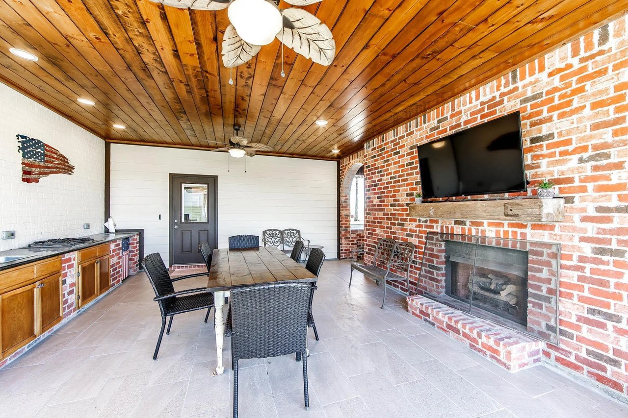 104 Pasture Ln