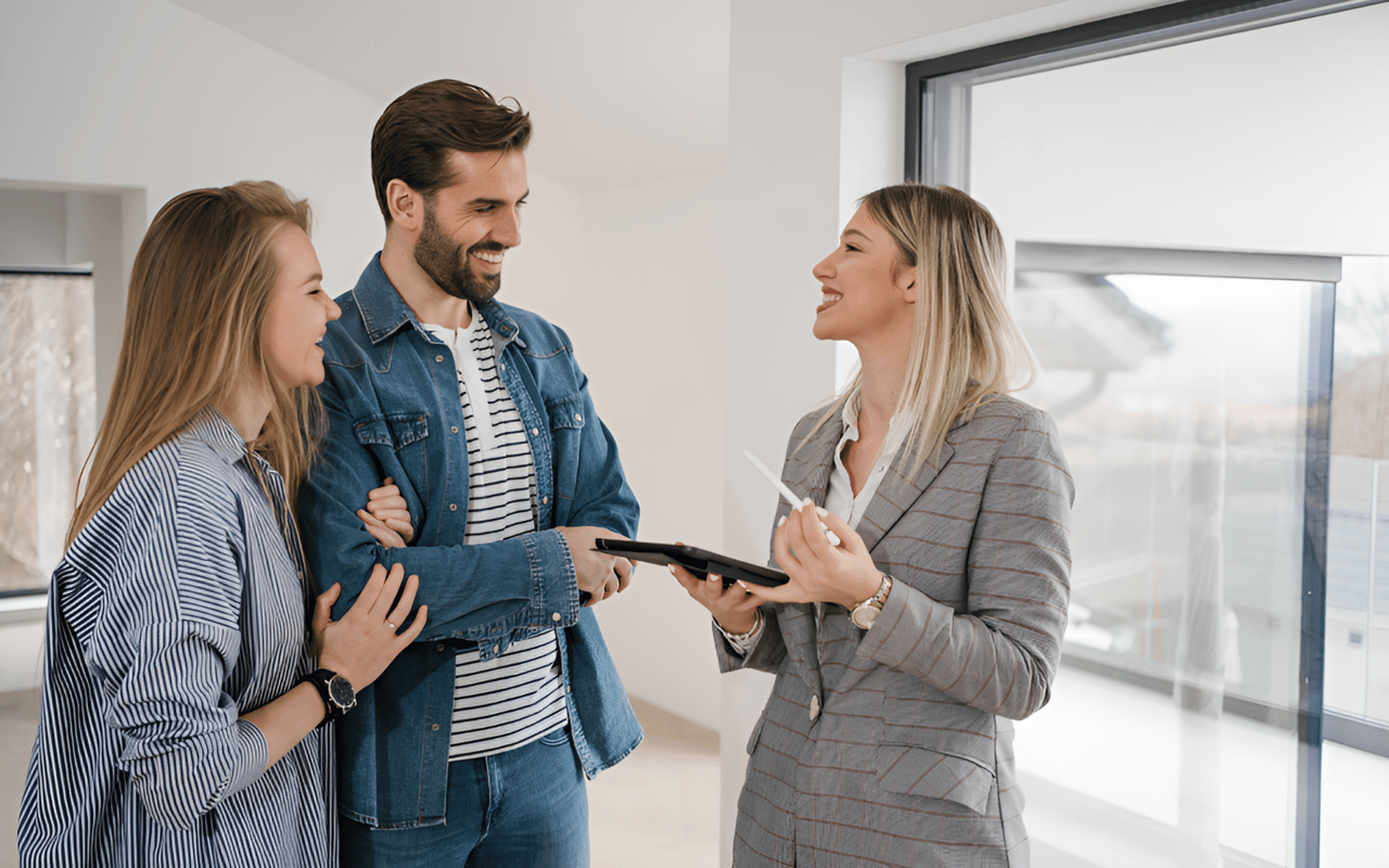 Who Pays the Real Estate Agent: Buyer or Seller? Understanding Agent Commissions