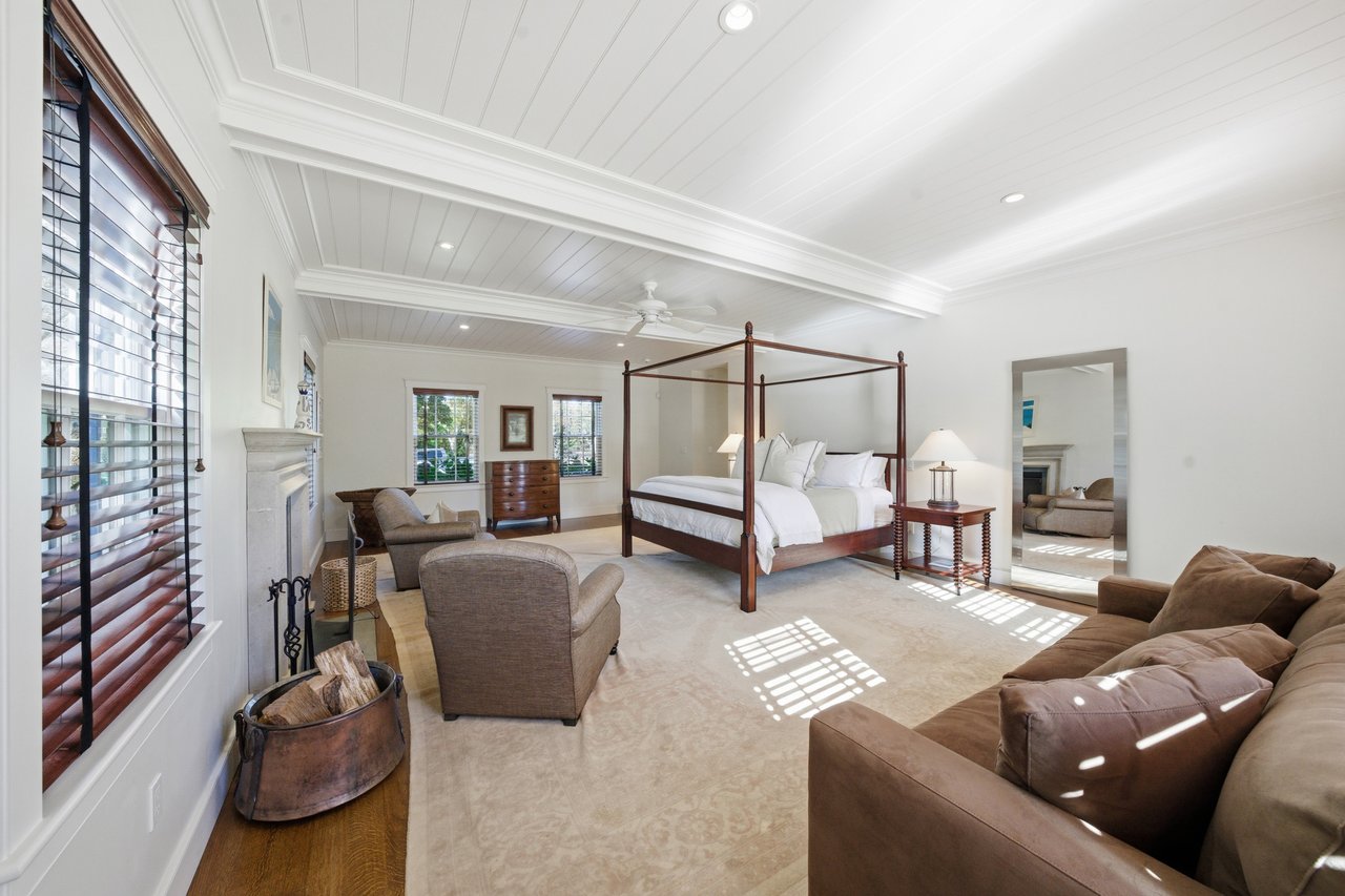 24 Katama Bay View Road 