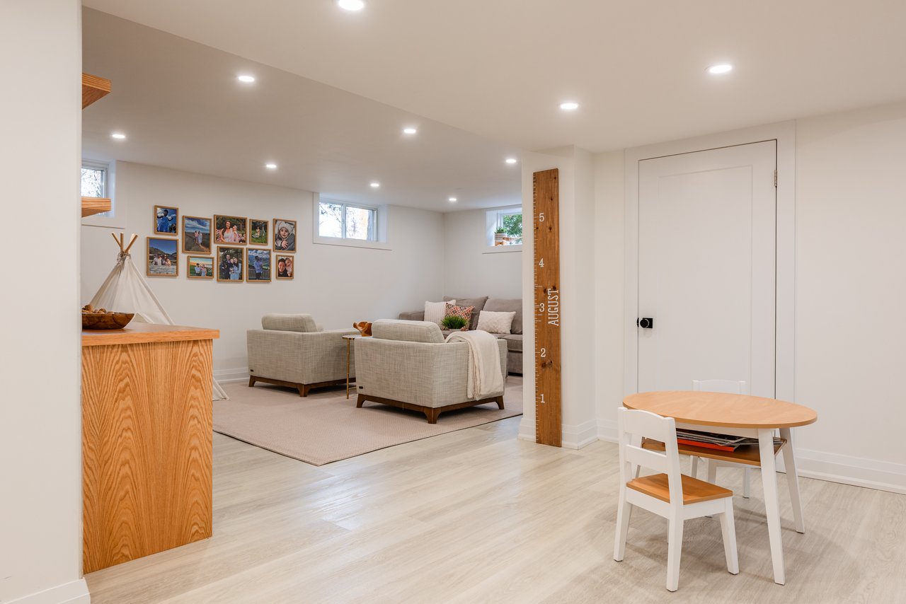 Central Oakville Bungalow