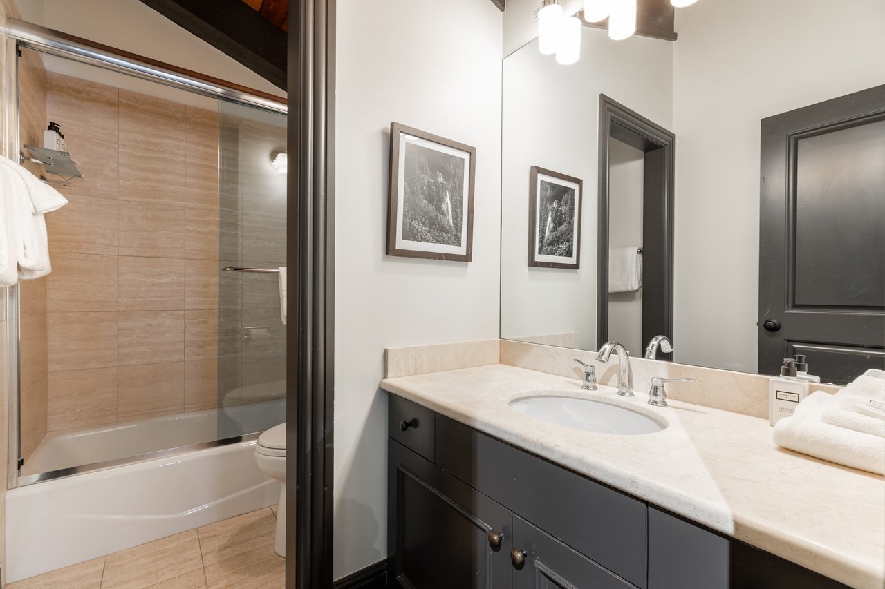 The Lodge at Vail Condominiums #360