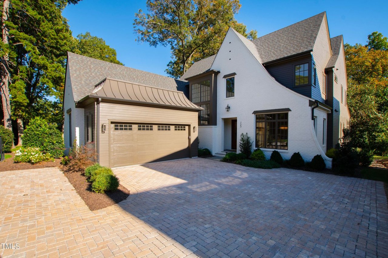 723 Lake Boone Trail