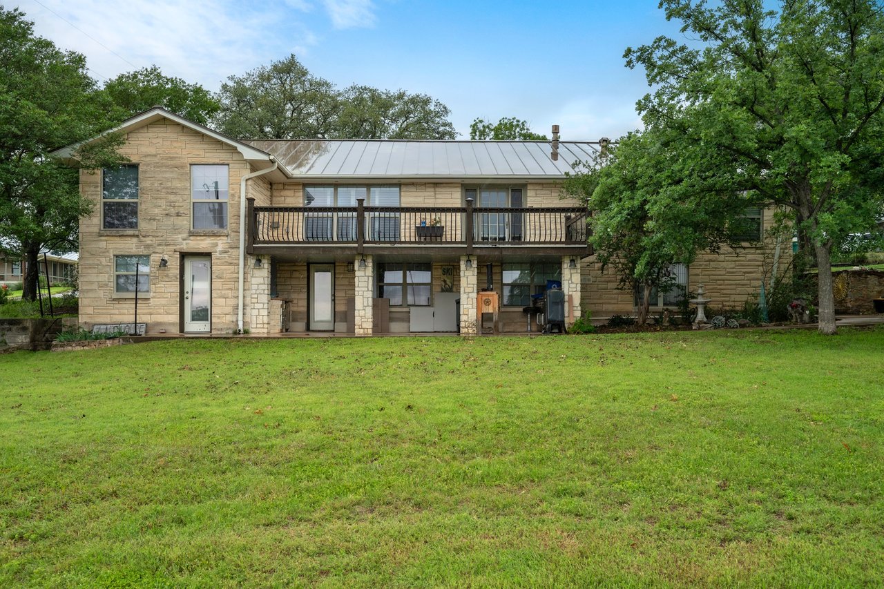 401 Crestview Drive and 309 Cliff Circle