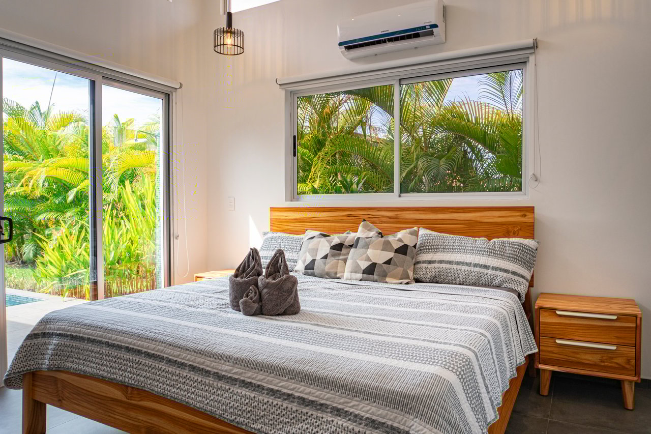 Cozy Turnkey 3-Bedroom Home with Pool in Uvita