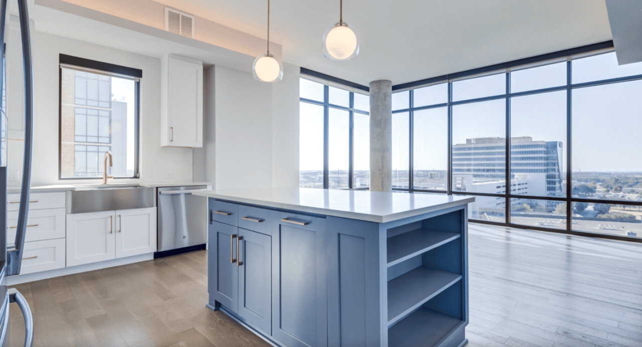 Up to 8 WEEKS FREE Base Rent! Tour today & ask about our same-month move-in incentives!