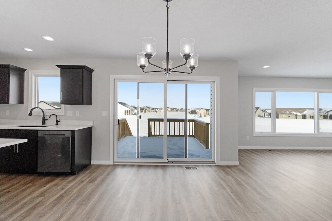 551 Persimmon Cove