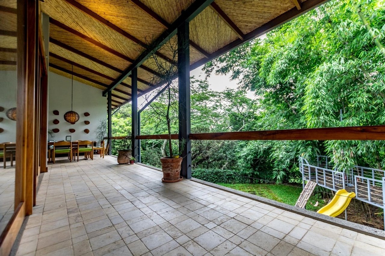 Tropical Gem In Villa Real