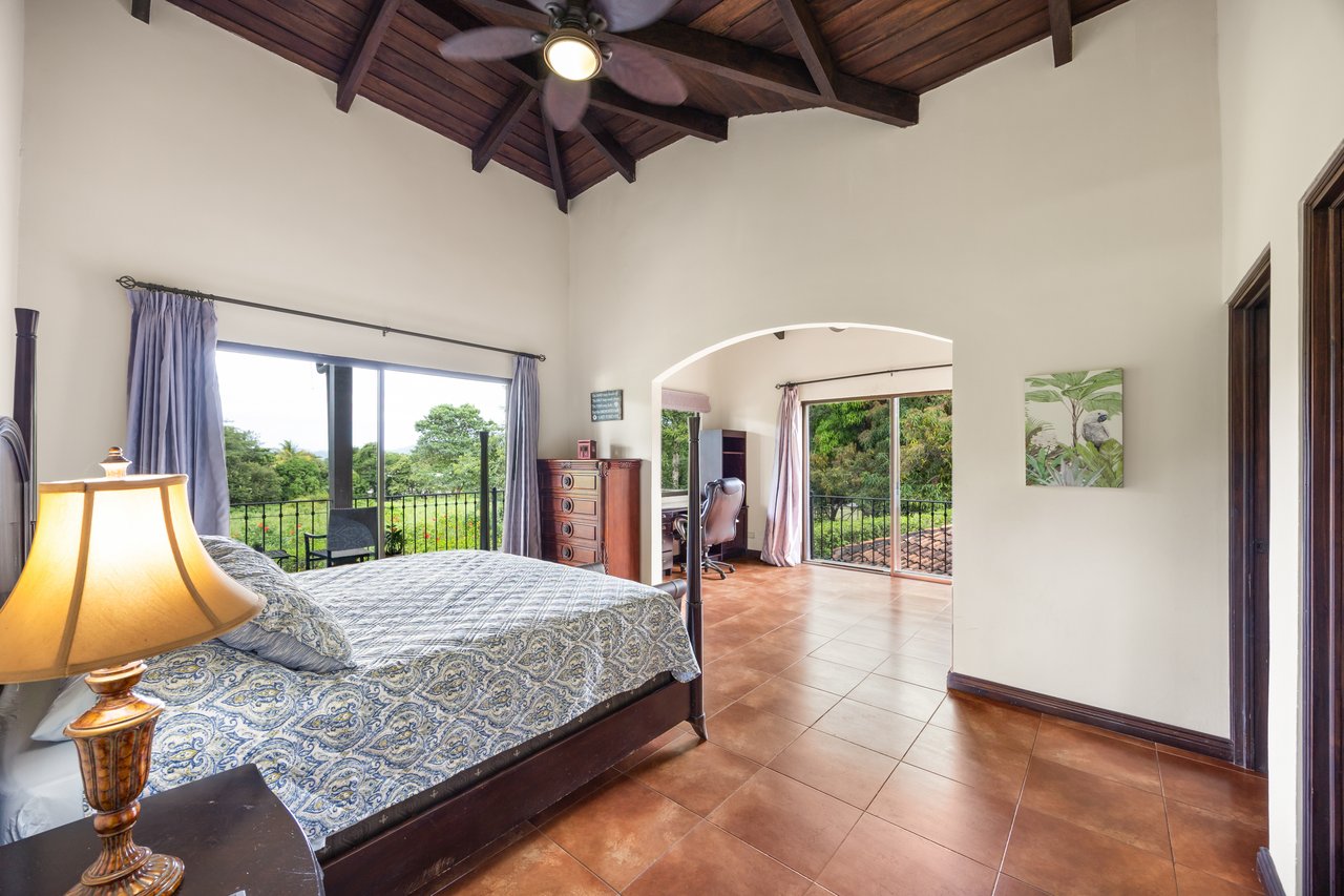 Casa de Vida, Altos de Flamingo | Mediterranean-Style Villa with Pool & Guest House Near Playa Flamingo