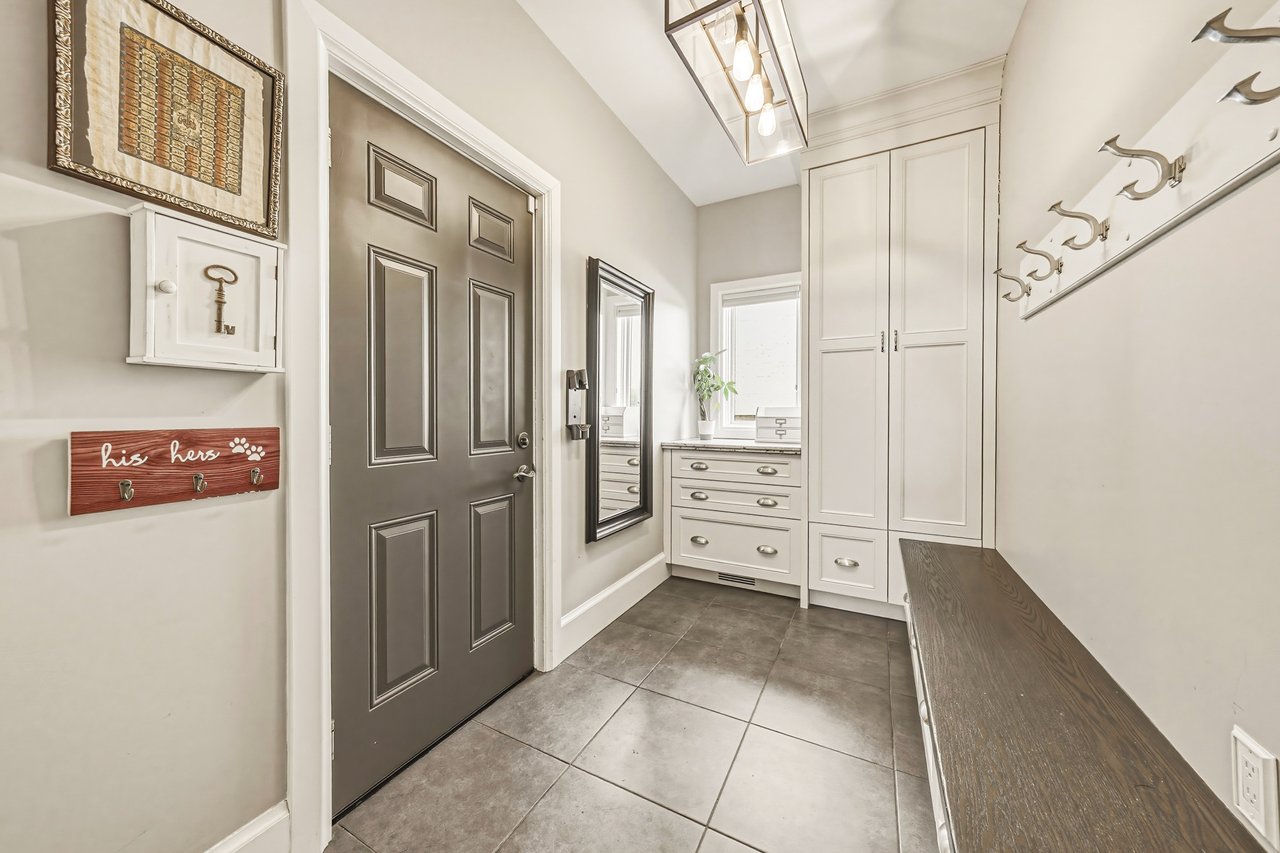 Custom South Aldershot Retreat