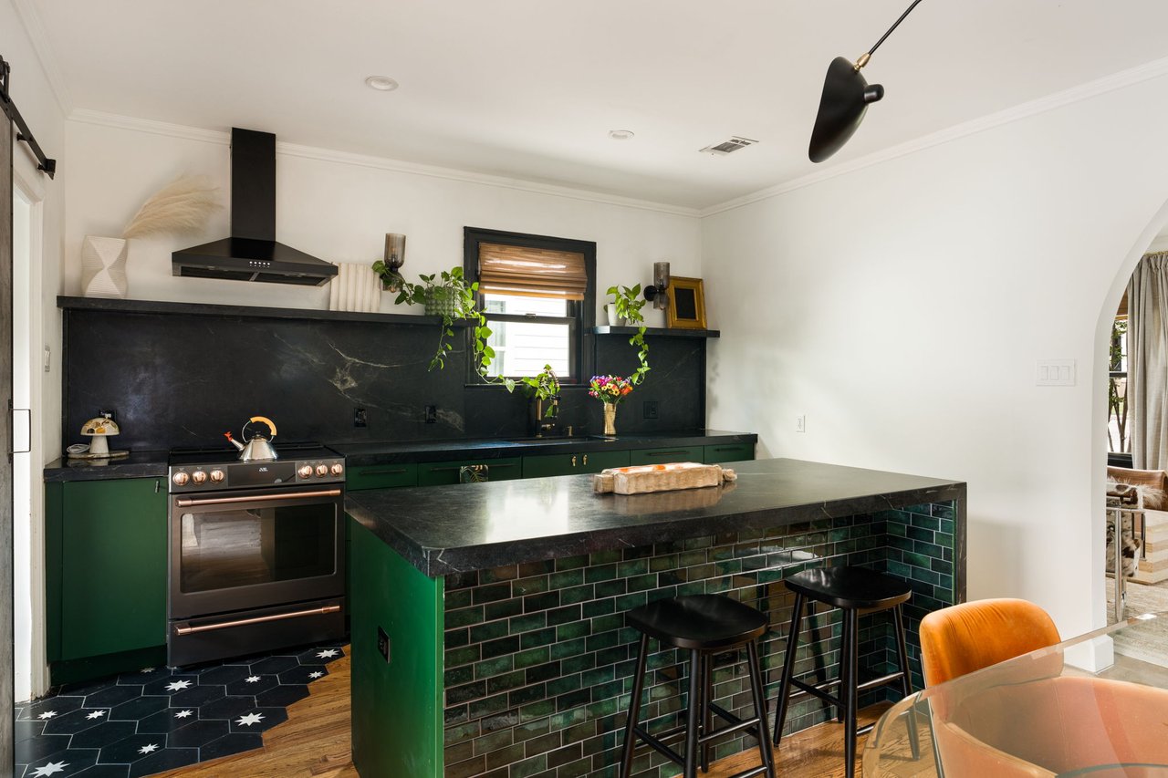 1704 Wethersfield RD