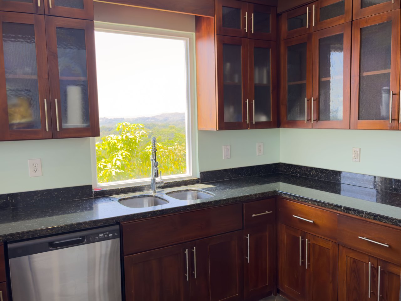 Exceptionally Private Home with Panoramic Ocean, Mountain & Sunset Views - Casa Sol