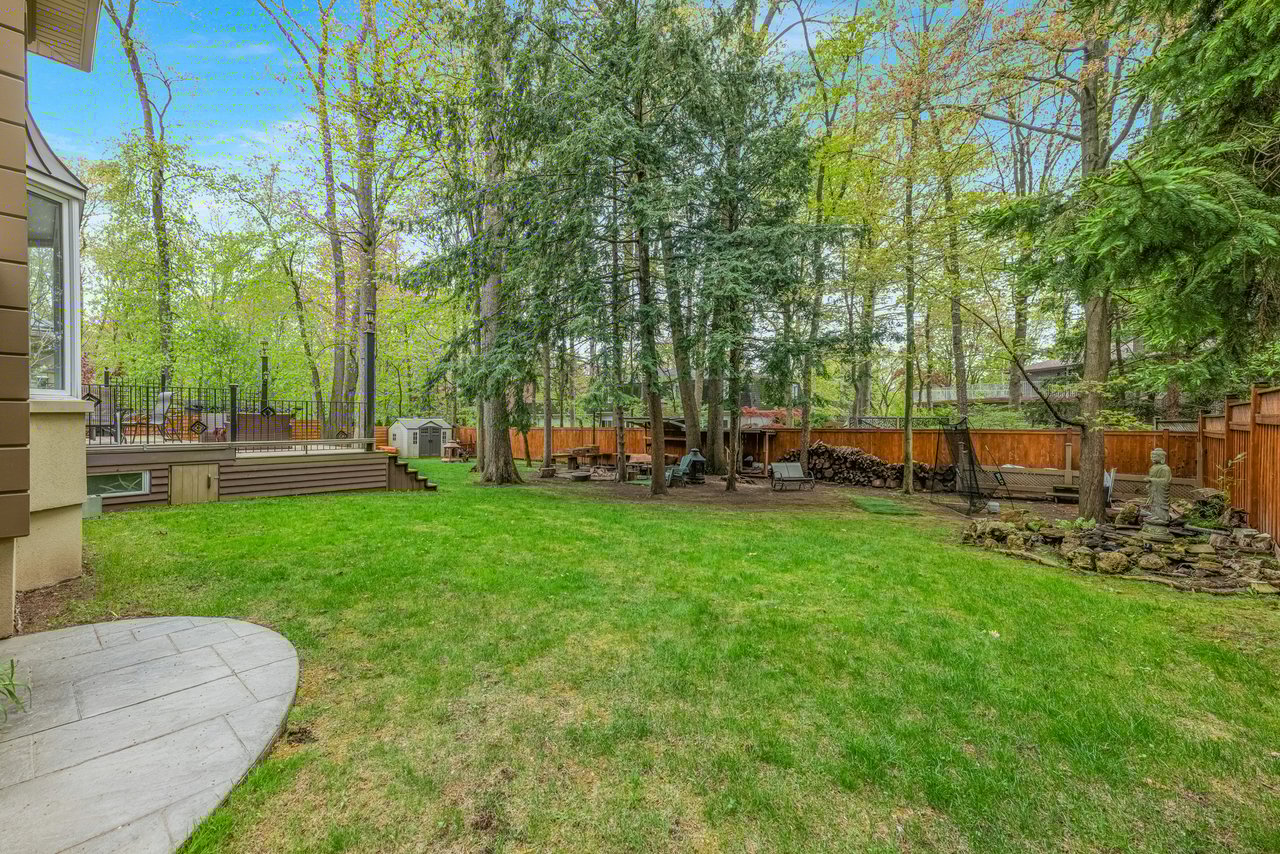 2126 Parker Dr