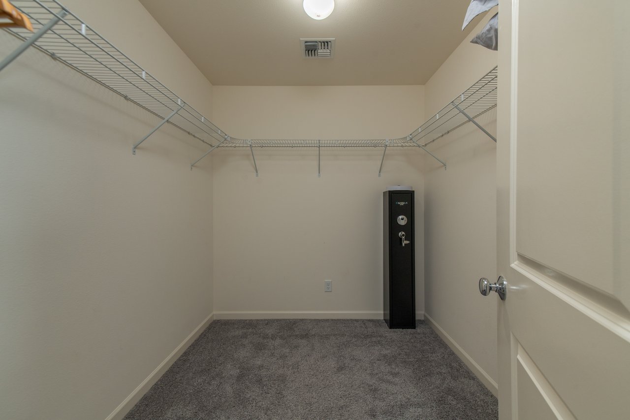 24 Kakawahie St