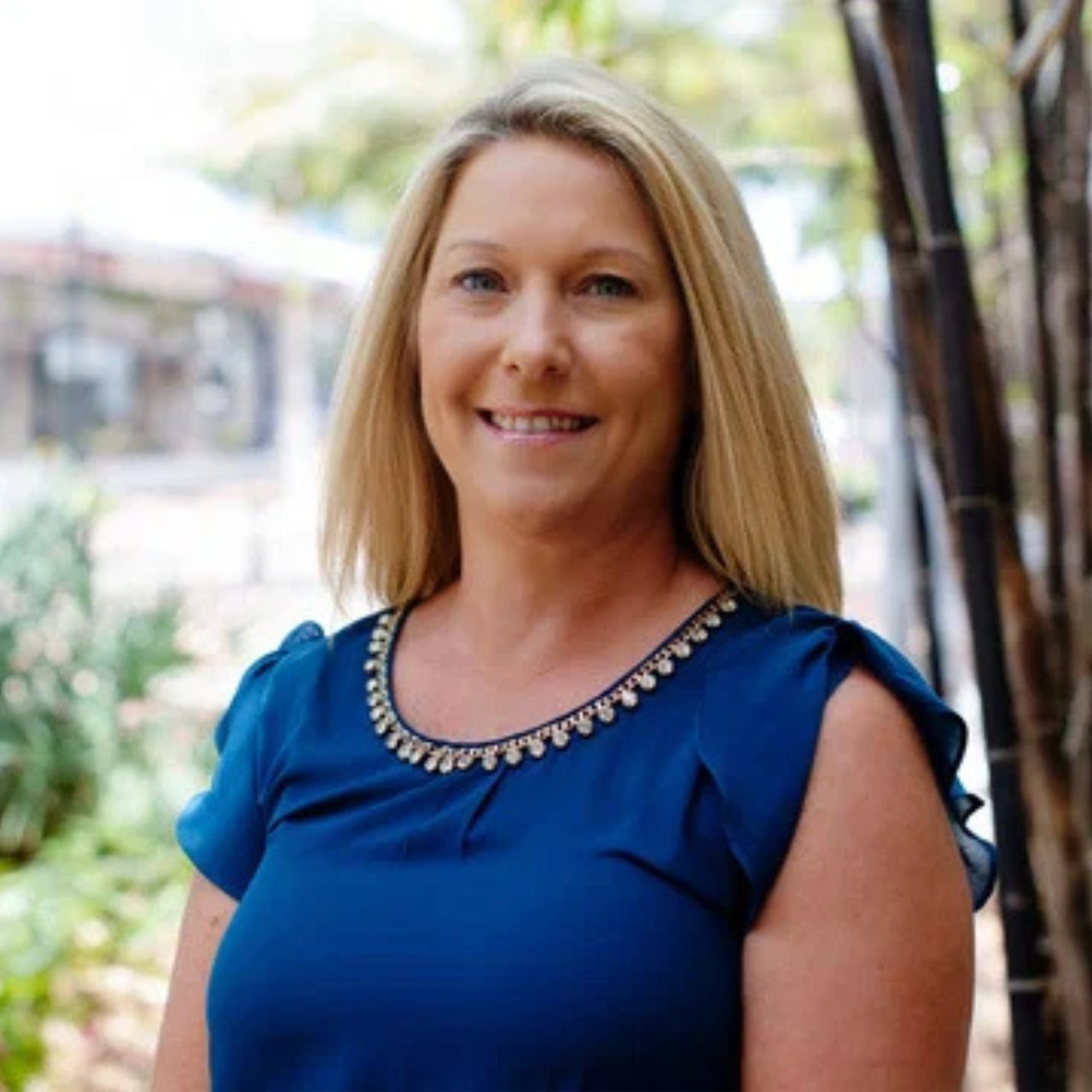 Stacey Hart Sarasota, FL Real Estate Agent Headshot