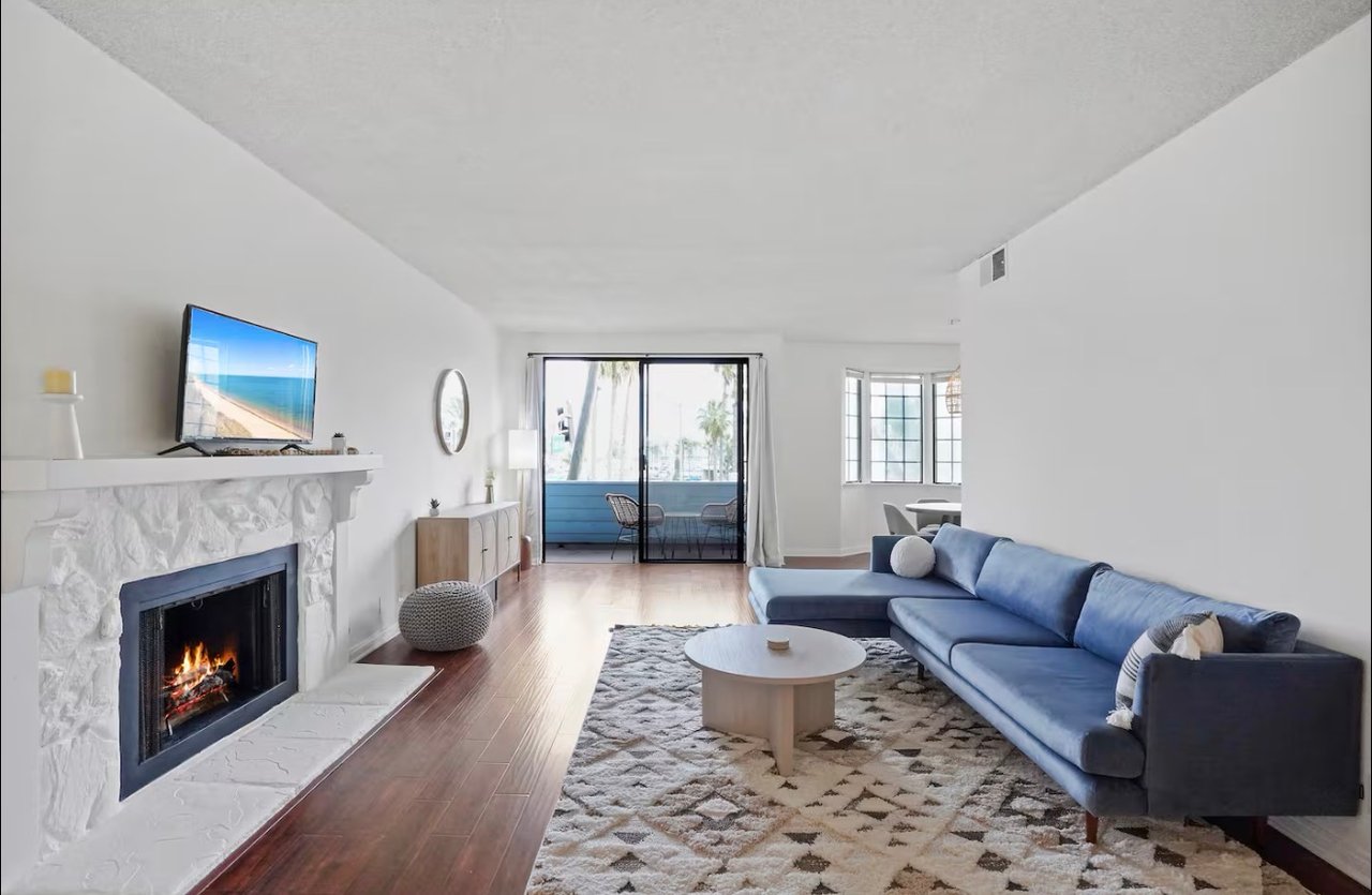 310 Tahiti Way