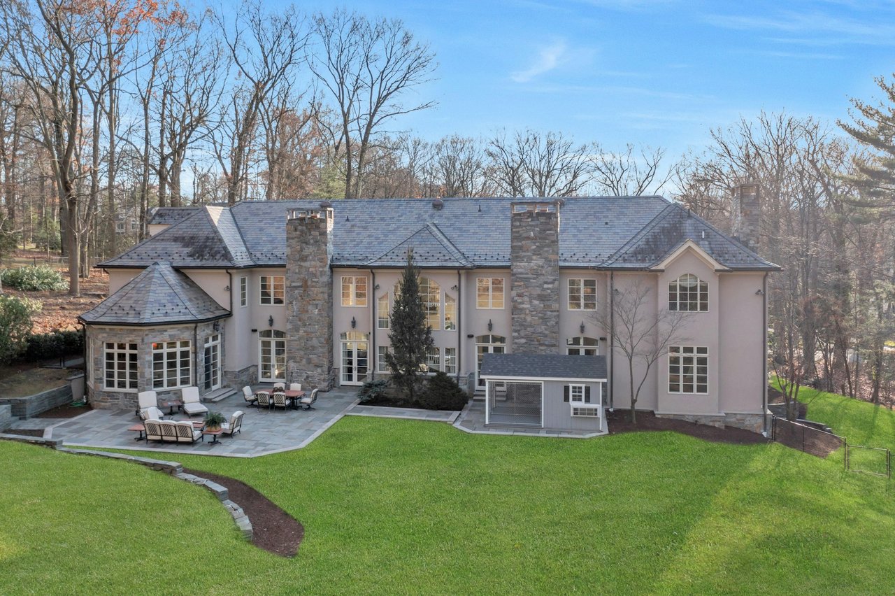 9 Ridge Crest Road