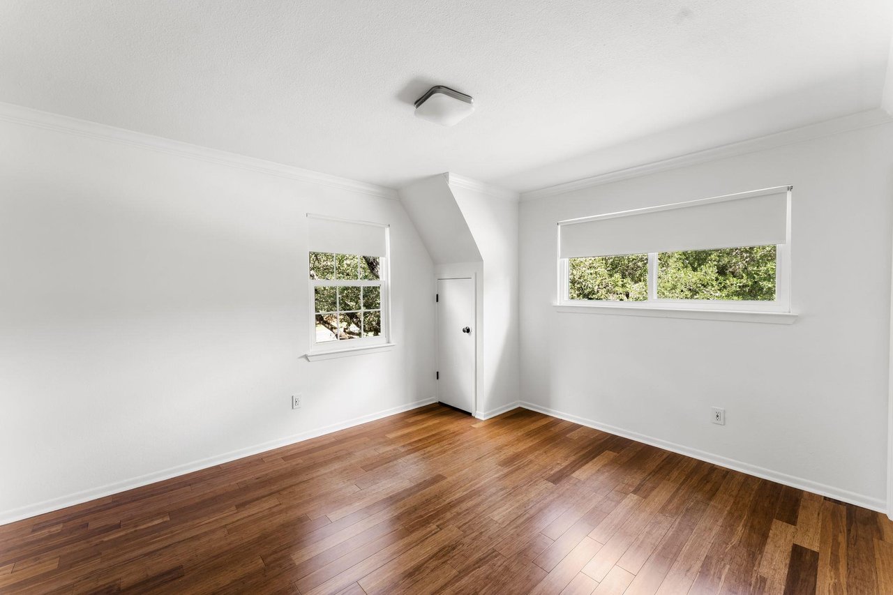 10634 Glass Mountain Trail