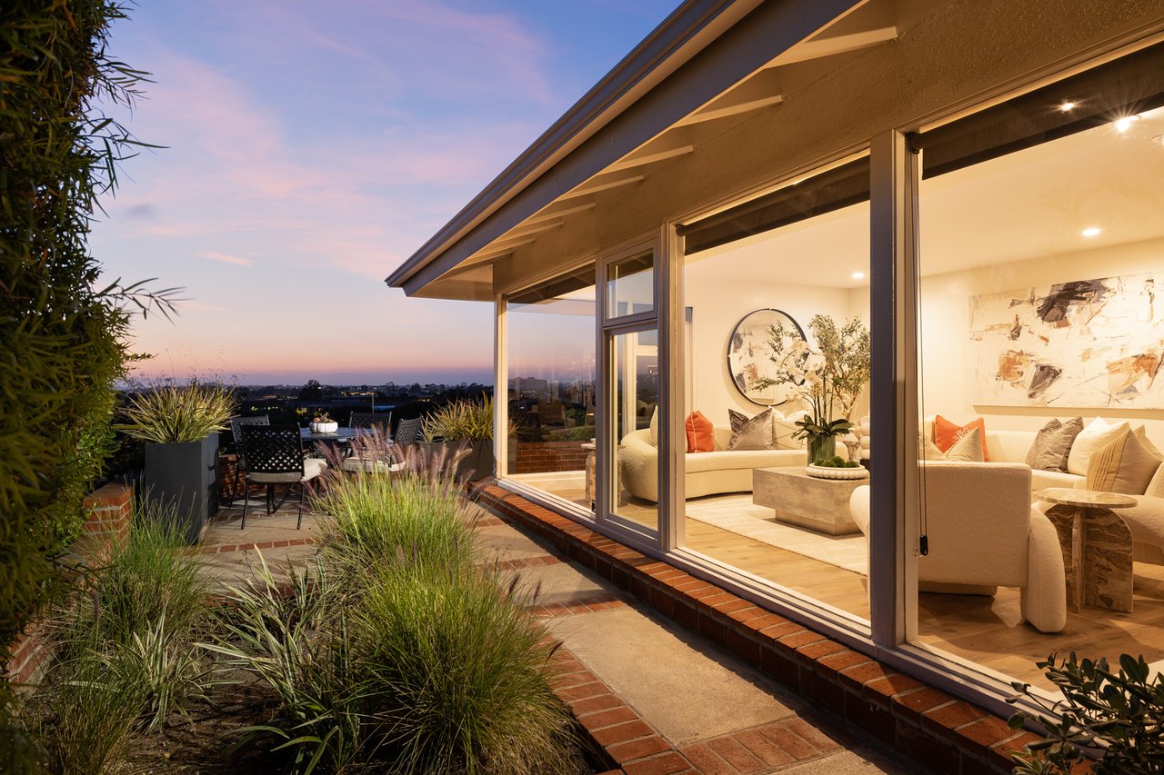 1007 White Sails Way