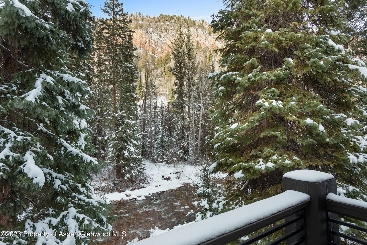 1819 Maroon Creek Road