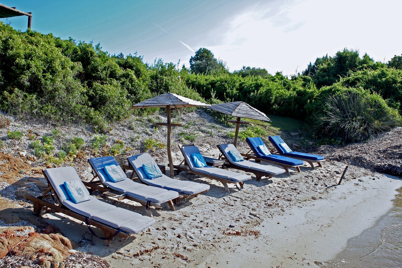 Breathtaking Beachfront Vacation Villa