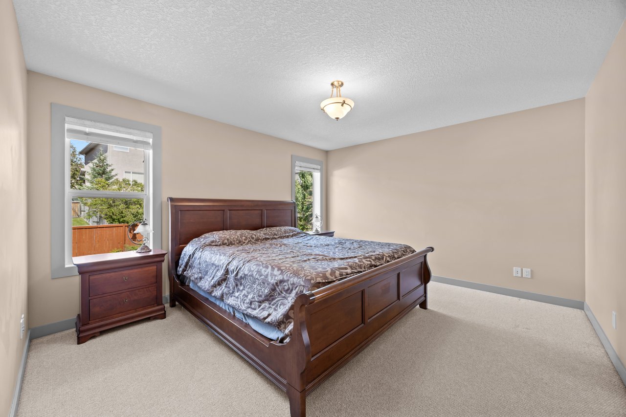 139 Tuscany Ridge Close NW