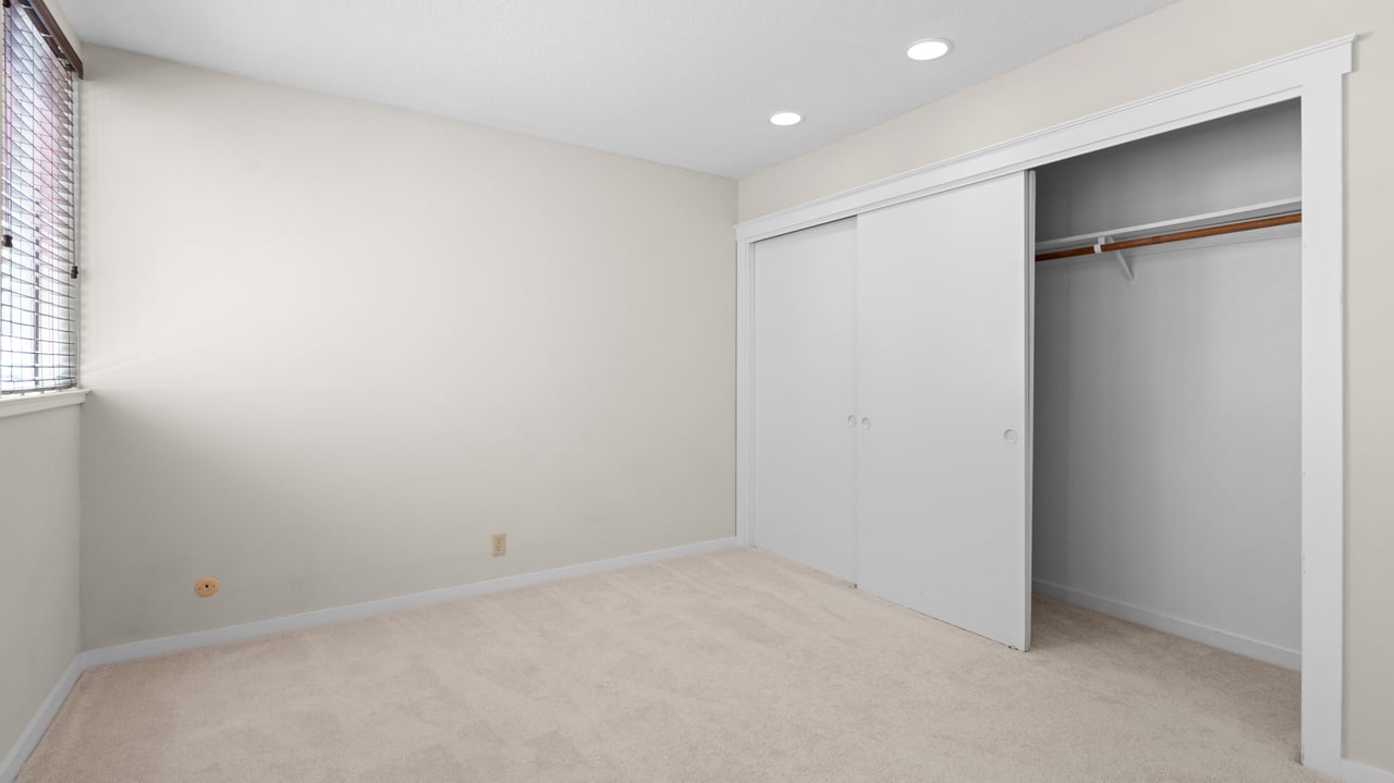 Private Listing