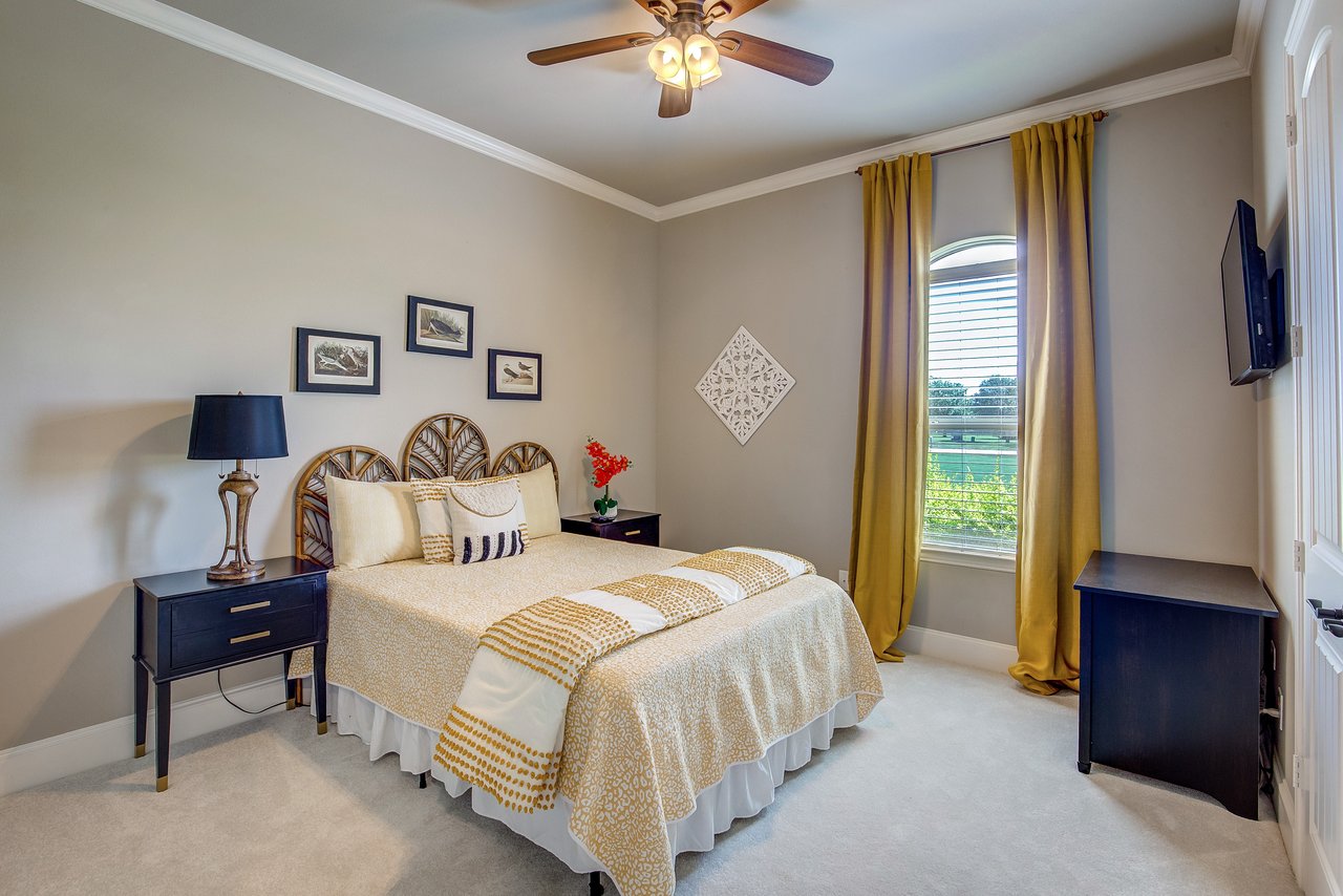 552 Horseshoe Bend
