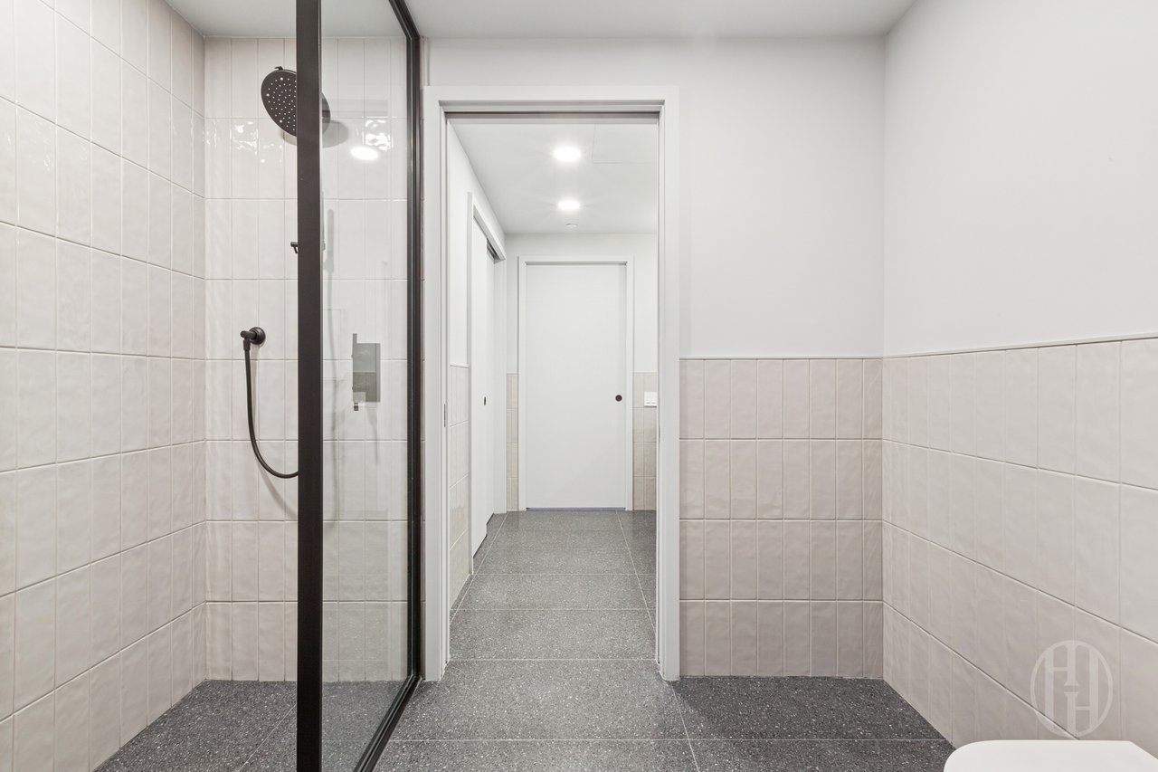 547 W 47th Street 604