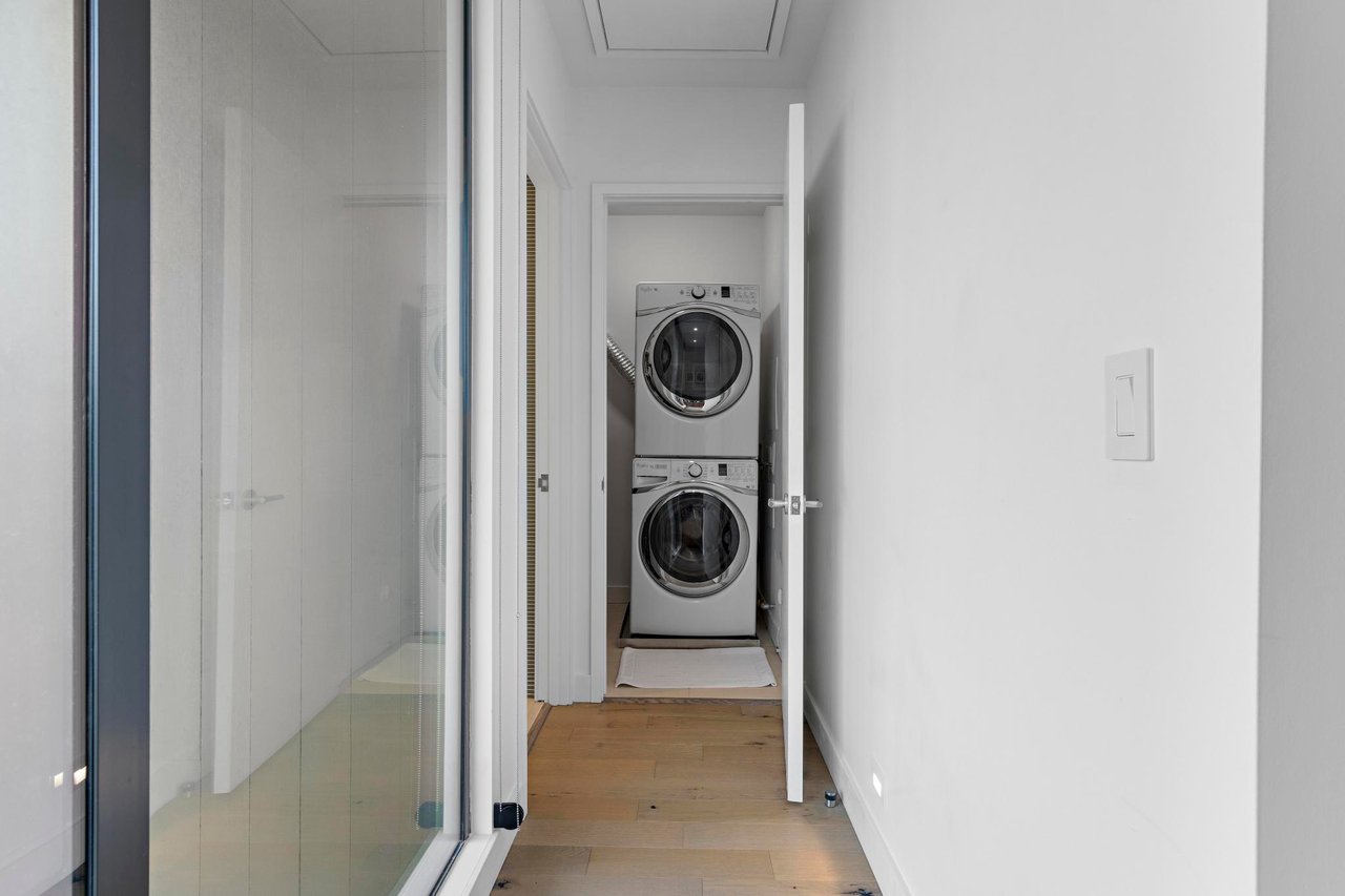 205 Stratford Avenue 