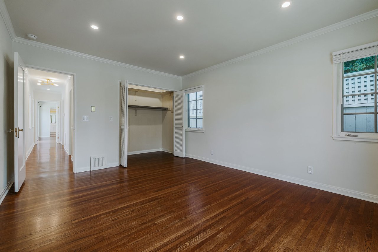 1243 Rossmoyne Avenue