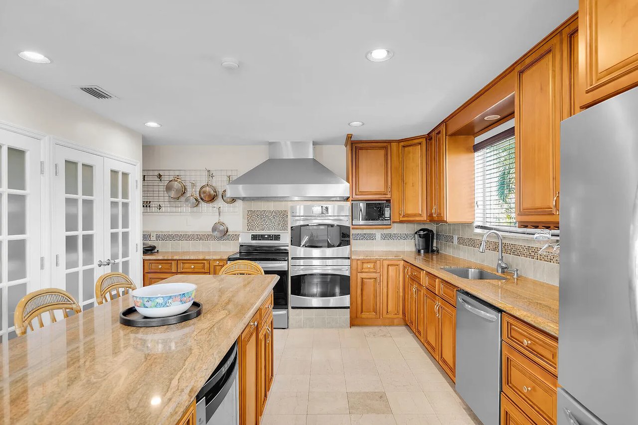136 San Remo Dr