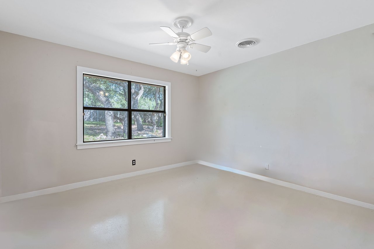 8705 S View Rd, Austin