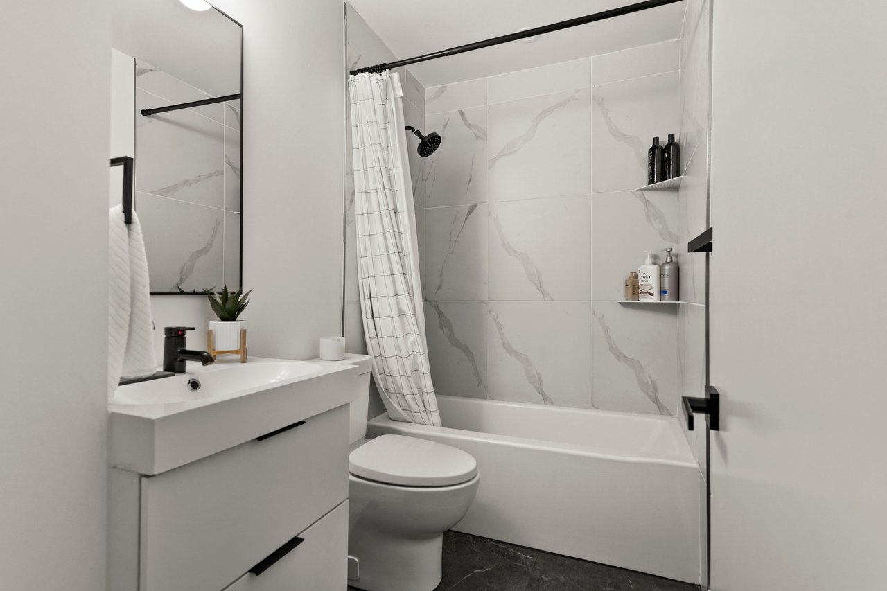 5231 Sheldon Place NW