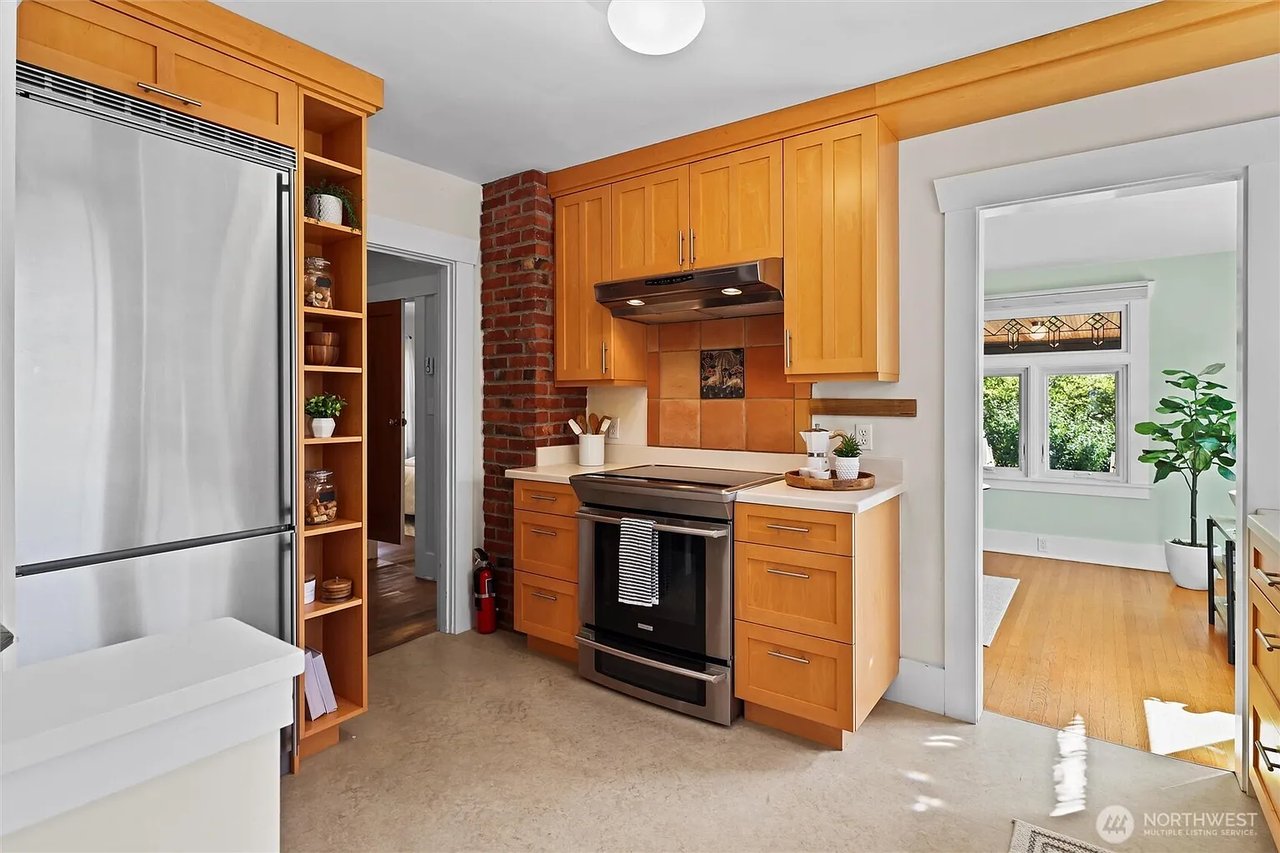 3901 Bagley Avenue N