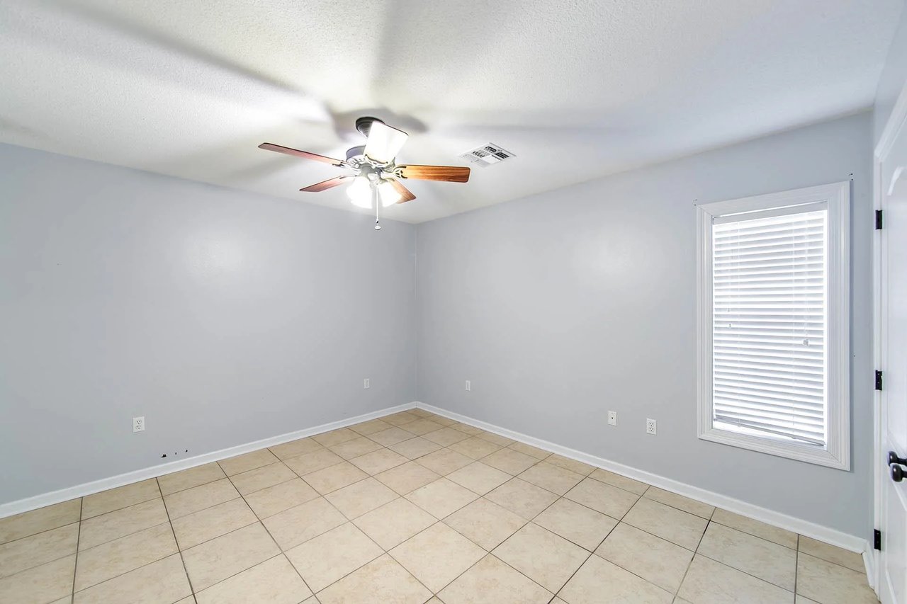 109 Saxony Dr