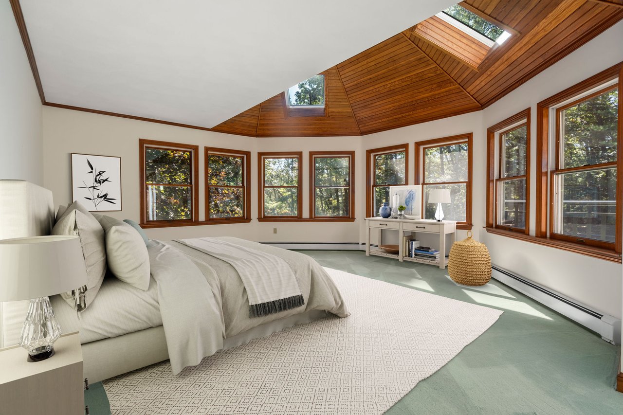 4 Leslie Rd