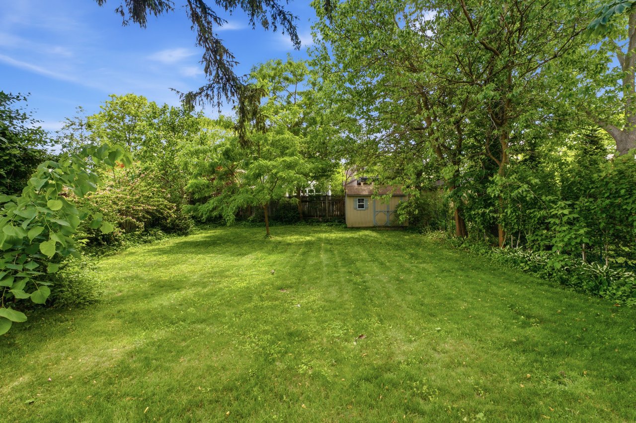 64 Eaglewood Blvd