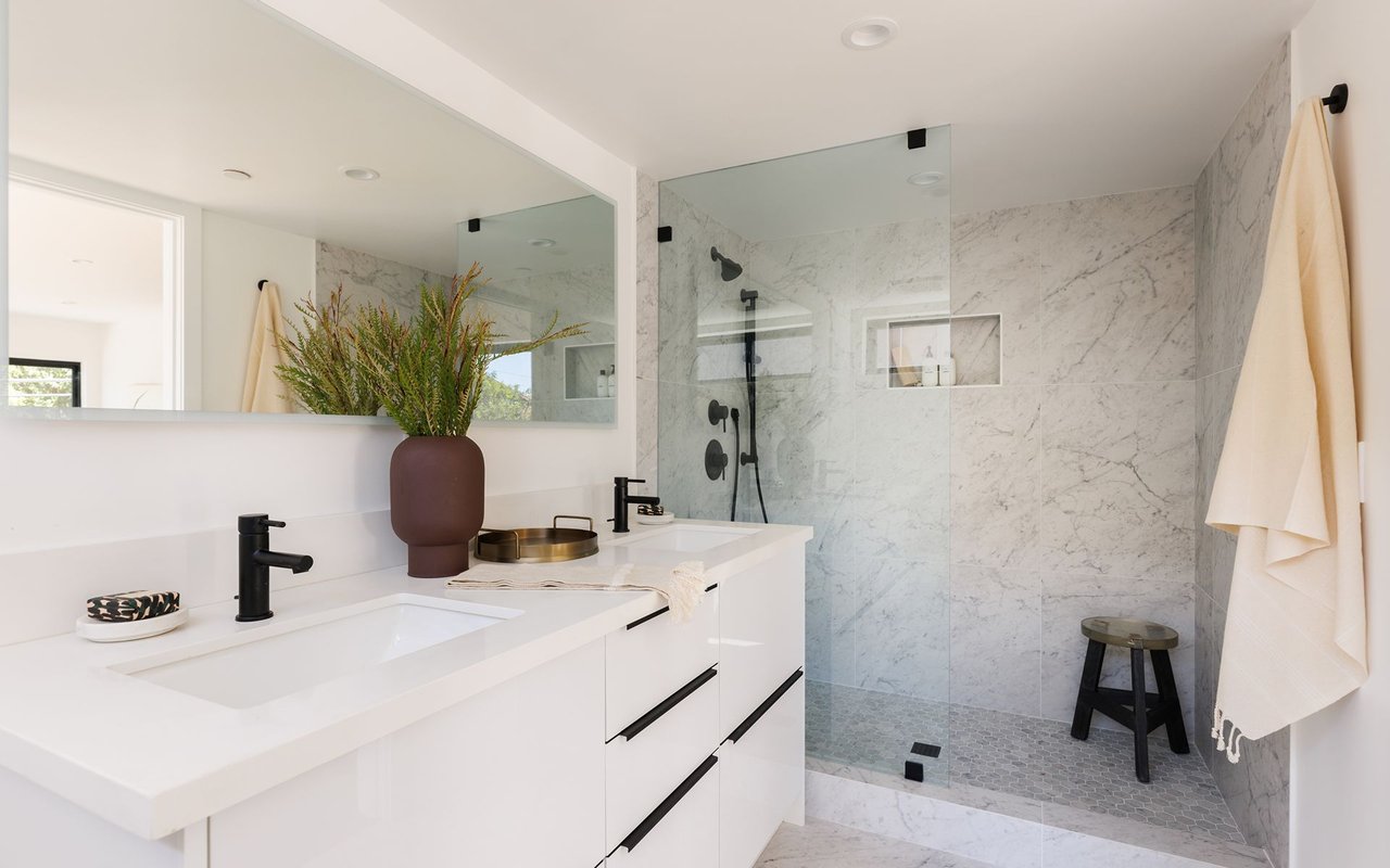 Willow Brook at Sunset Junction