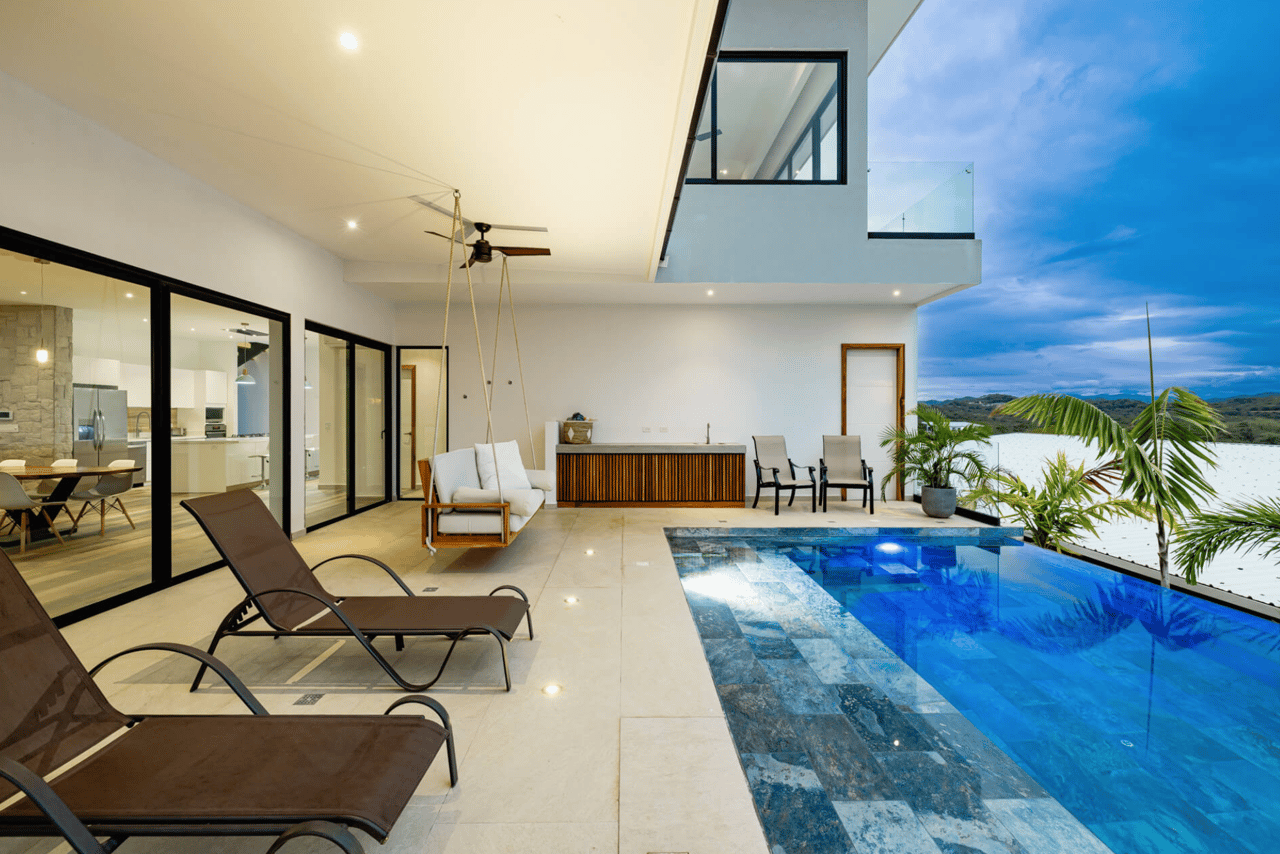 Casa Sunshine - Modern Elegance In Tamarindo Hills
