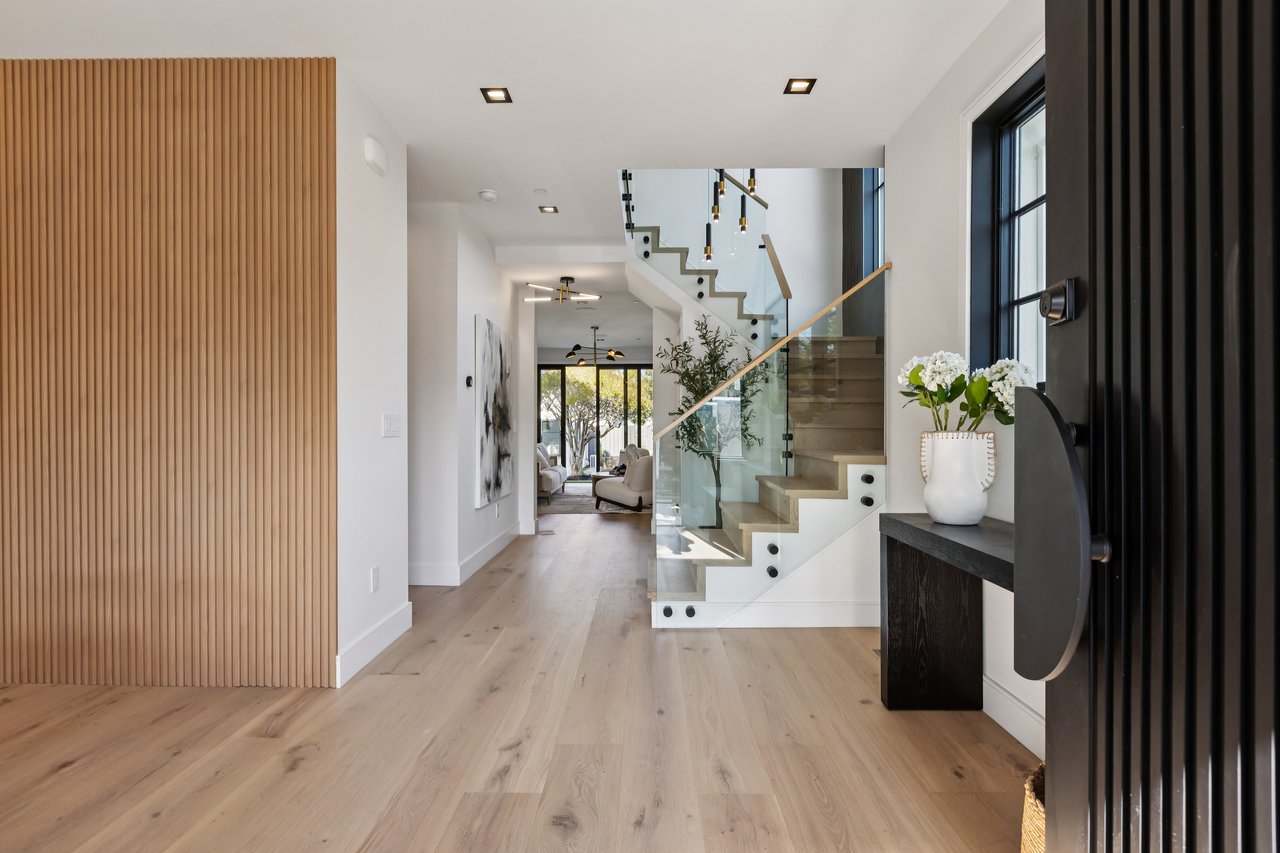 10 Channing Rd, Burlingame