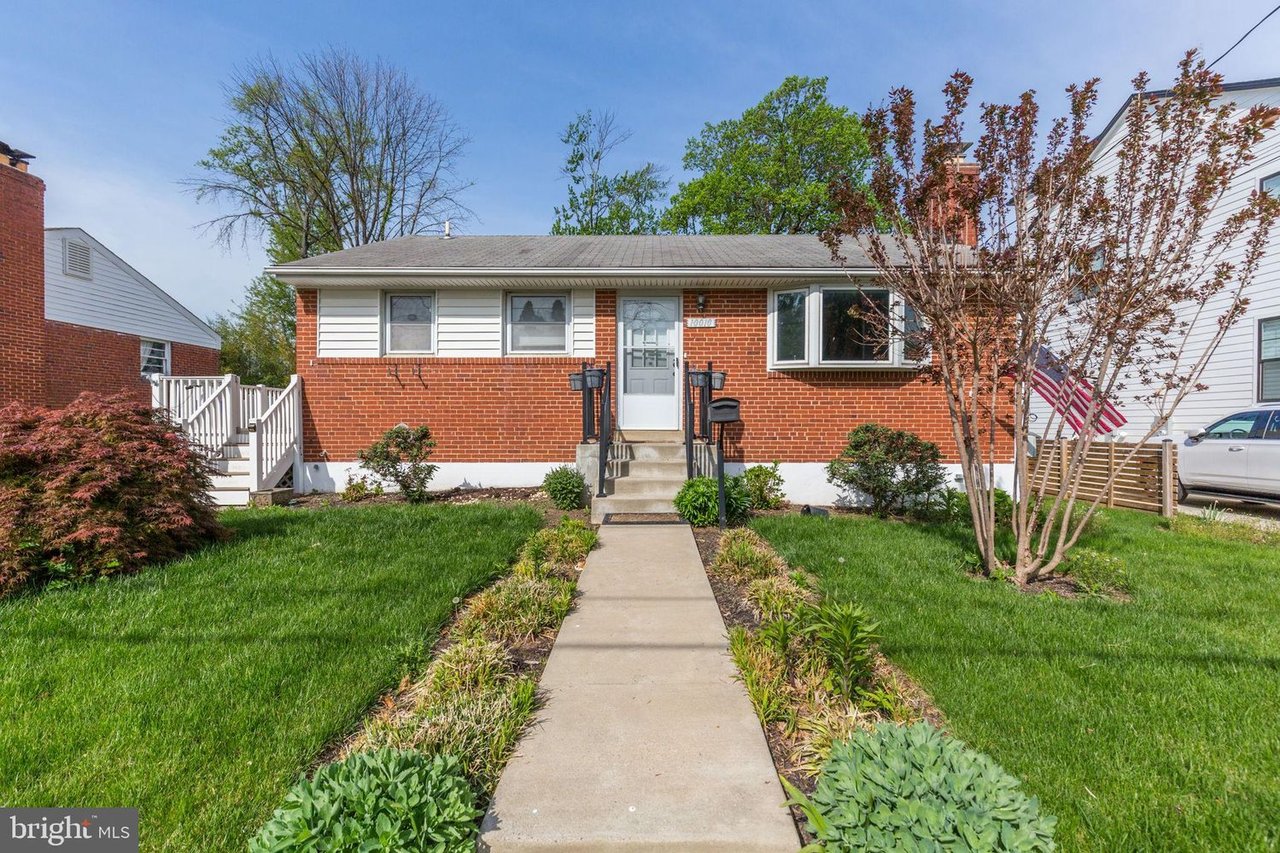 10010 Mayfield Dr