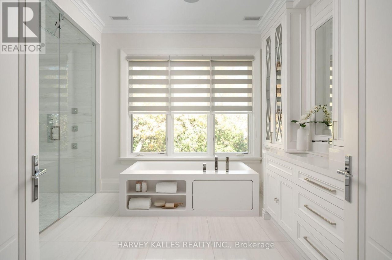 370 Glencairn Avenue