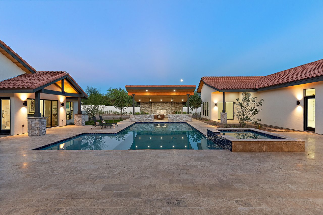 12612 E MOUNTAIN VIEW Road
