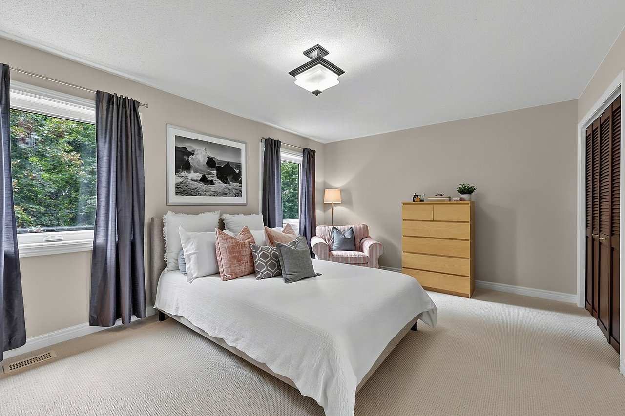37 Rainbow Ct
