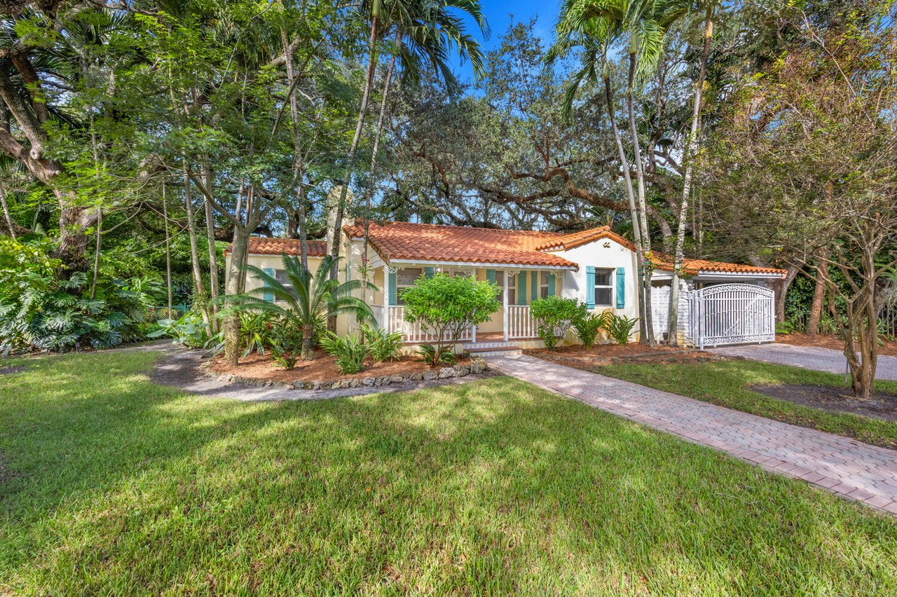 The Oak Haven - The Perfect Coral Gables Home