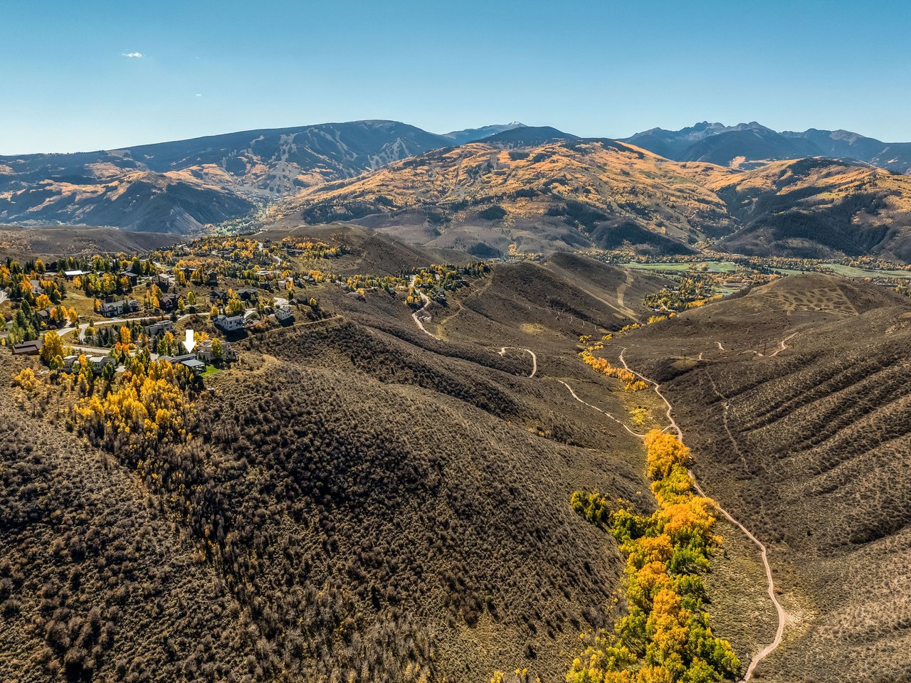 4380 June Point, Avon