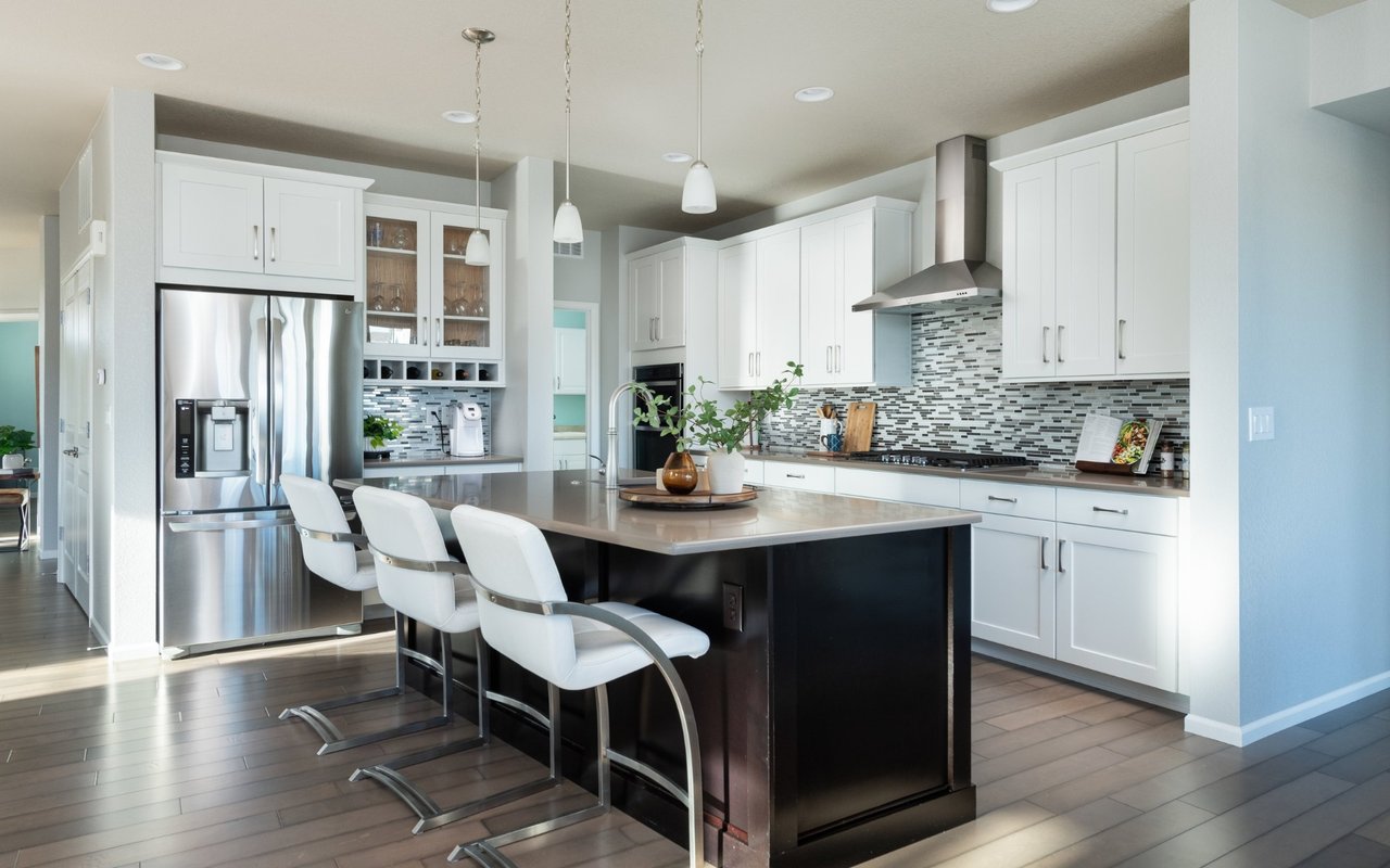 Just Listed: Beautiful Home in Southshore!