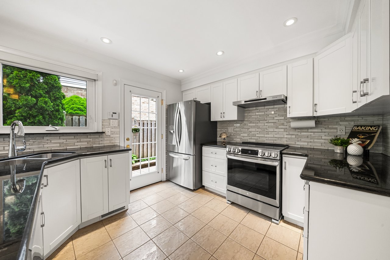 3178 Sir Johns Homestead