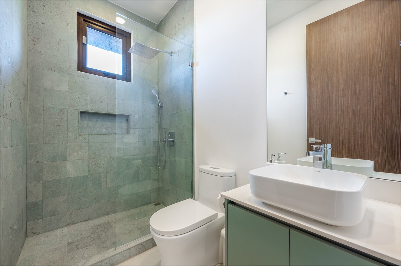 Malinches 27 A/B | Turnkey 6-Bedroom Duplex Investment in Hacienda Pinilla