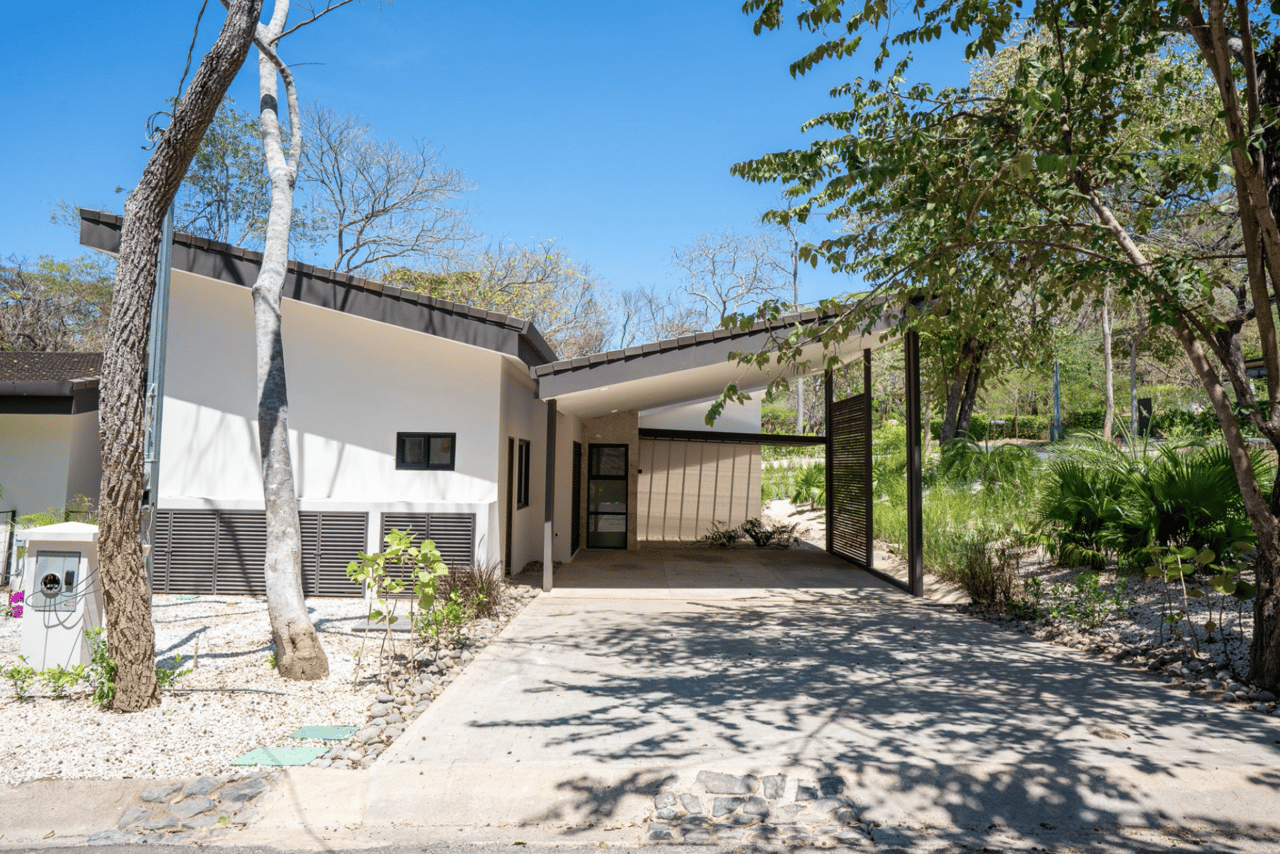 Casa Robles 47 - Las Ventanas - Modern Tropical Living